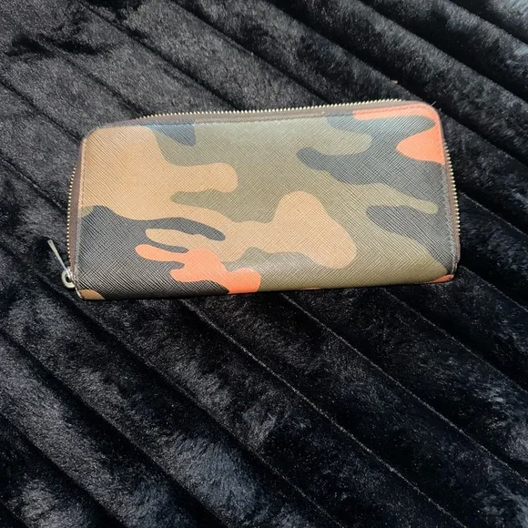 Michael Kors Orange and Green Camouflage Wallet - Picture 2 of 3